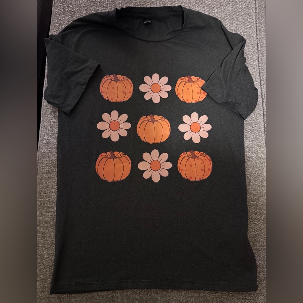 🧡SHEIN Tee🧡